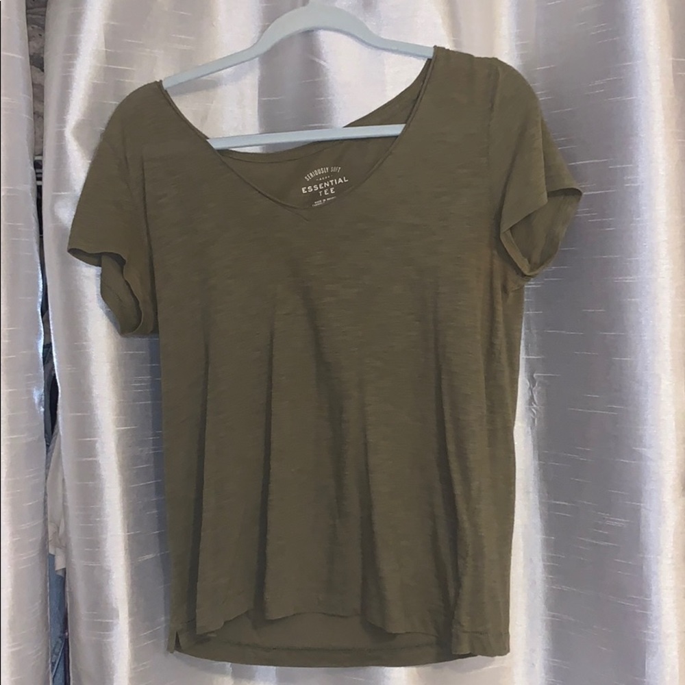 Tee shirts